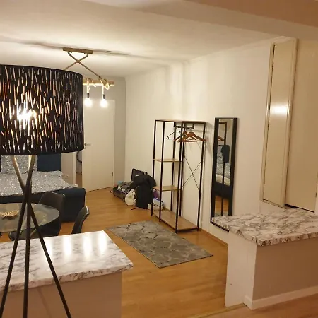 Chic In Near Central Station * Bonn